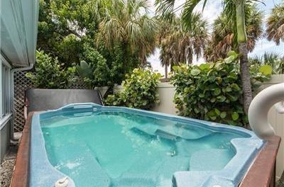 Paradise Palms - Monthly Beach Rental