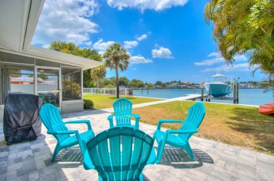 Salty Life - Waterfront Vacation Rental
